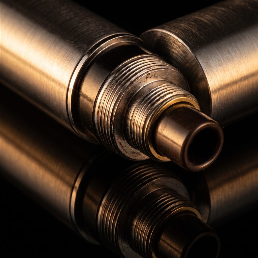 Macro shot of a 510-thread cartridge's threaded connection point and center pin